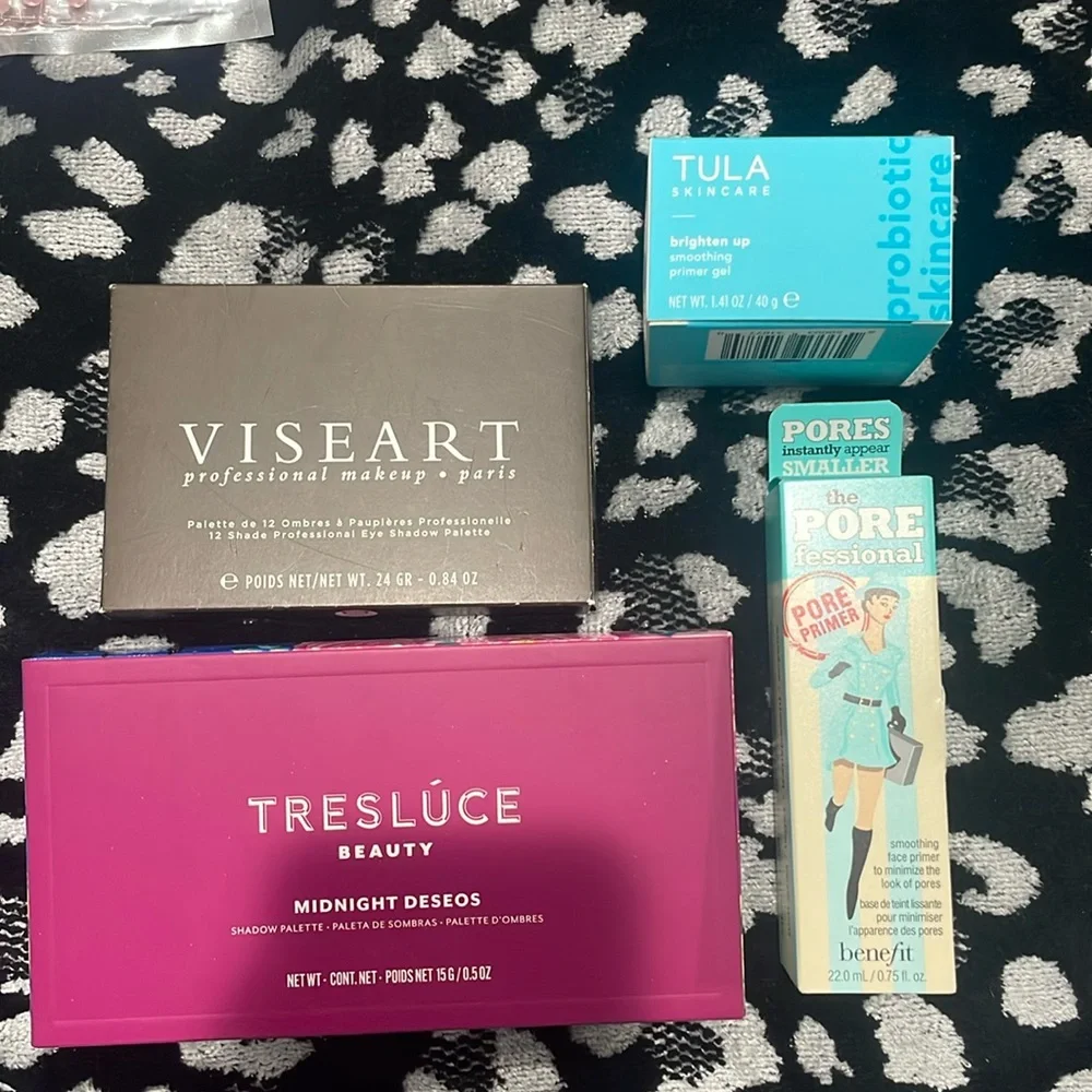 Brand new makeup bundle